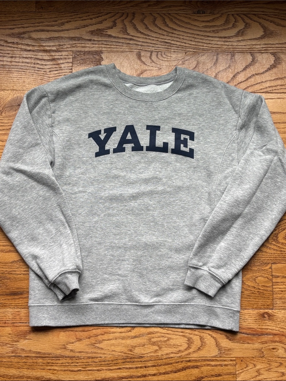Like New! Yale Adult M Gray Crewneck Sweatshirt - Classic Collegiate Pullover